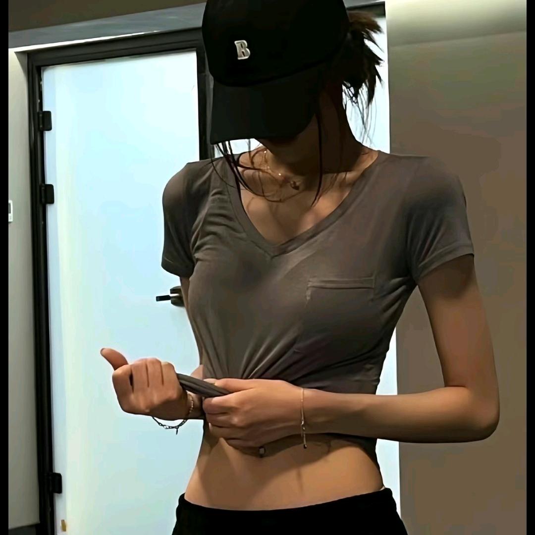 月光落在左手上☘