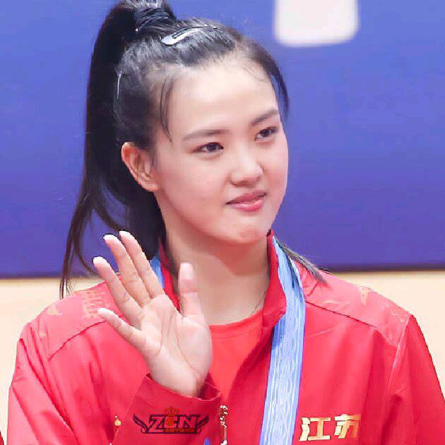 女排小迷弟