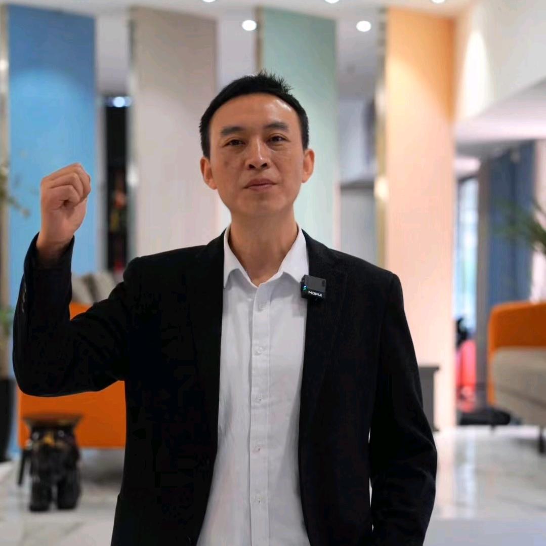 桐梓松哥装饰（金致尚品门窗）