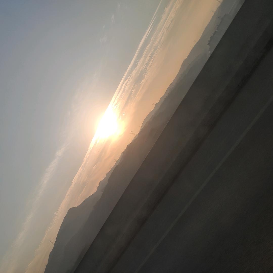 万丈光芒