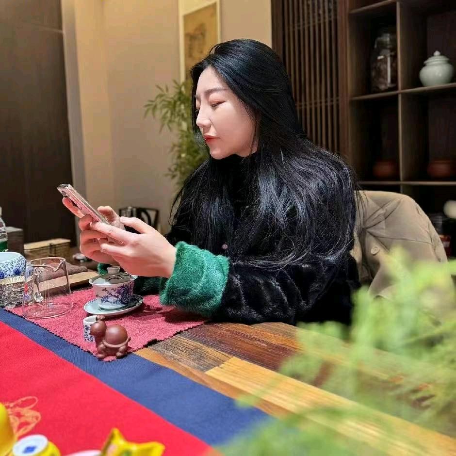 秋燕～爱聊天
