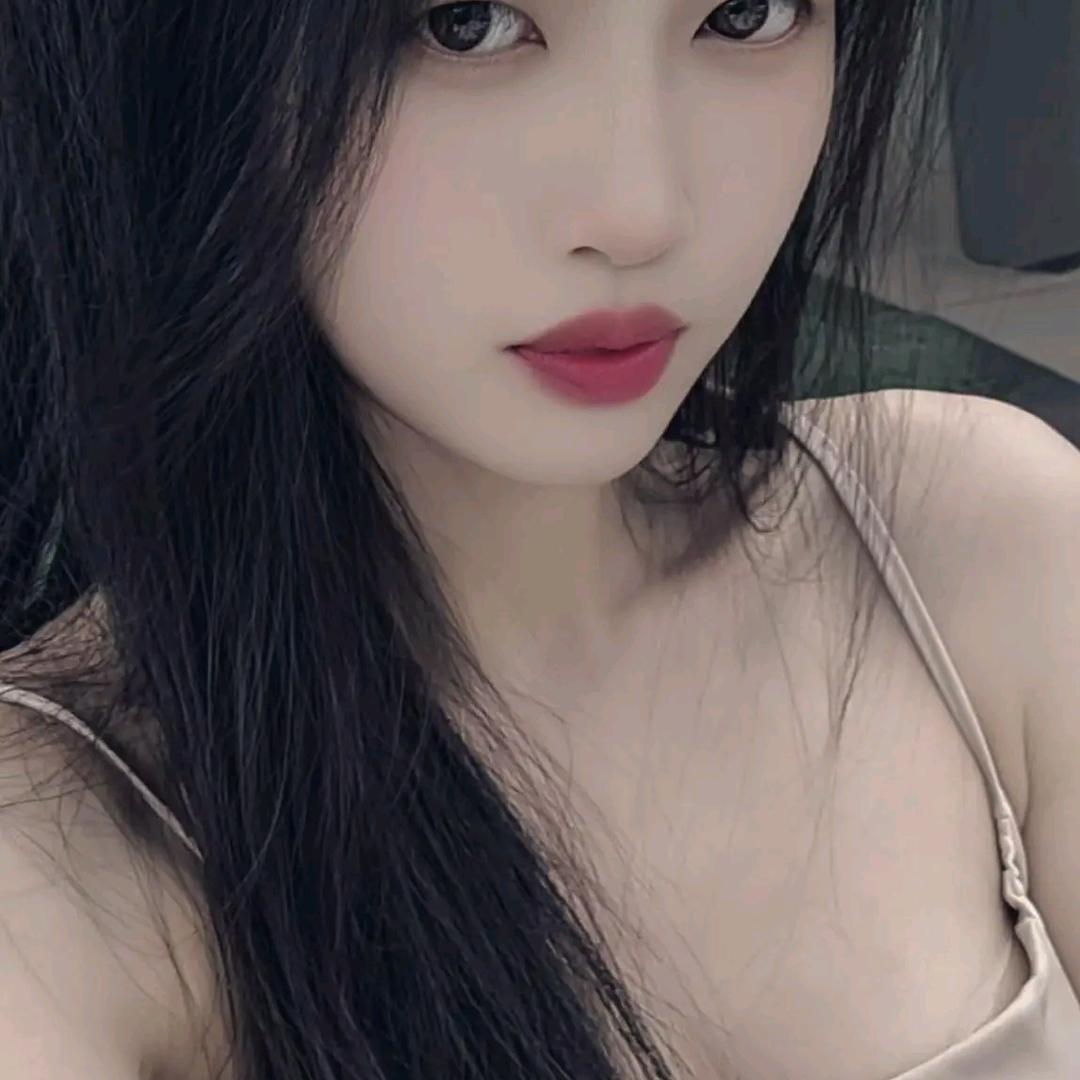 㣻  罖