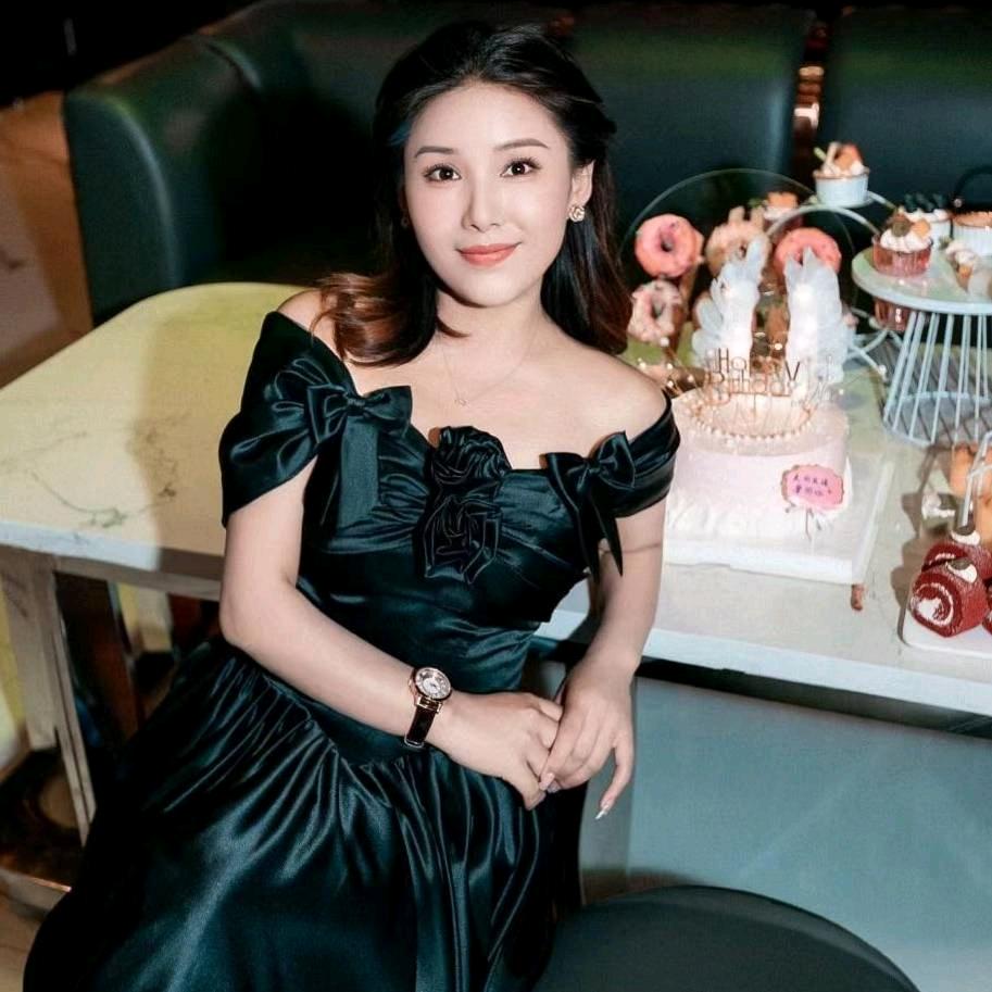 嫁期如梦 化妆婚庆