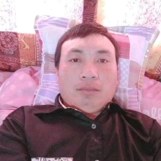 有钱就相爱，没钱就拜拜