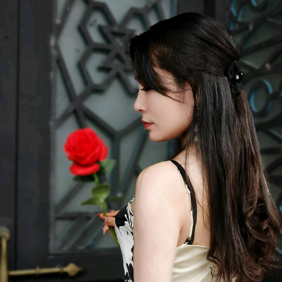 黑玫瑰🌹