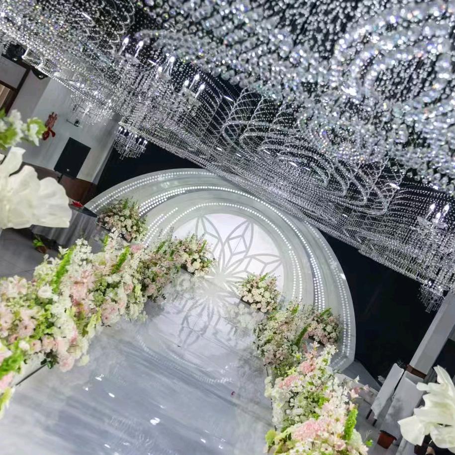 纸房村鑫盛大酒店、孙燕