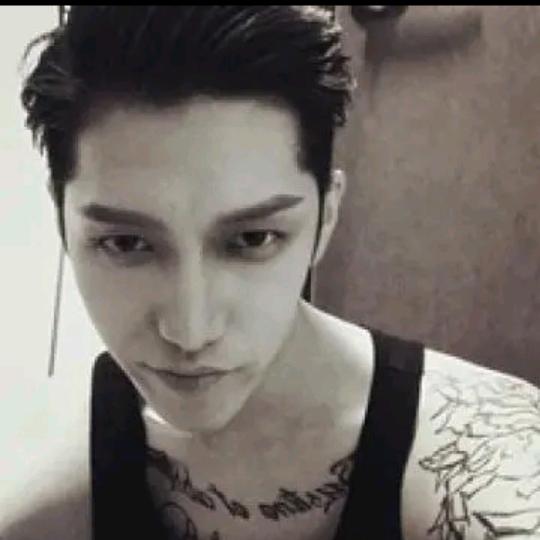 •᷄ࡇ•᷅  　　　　　　　༽