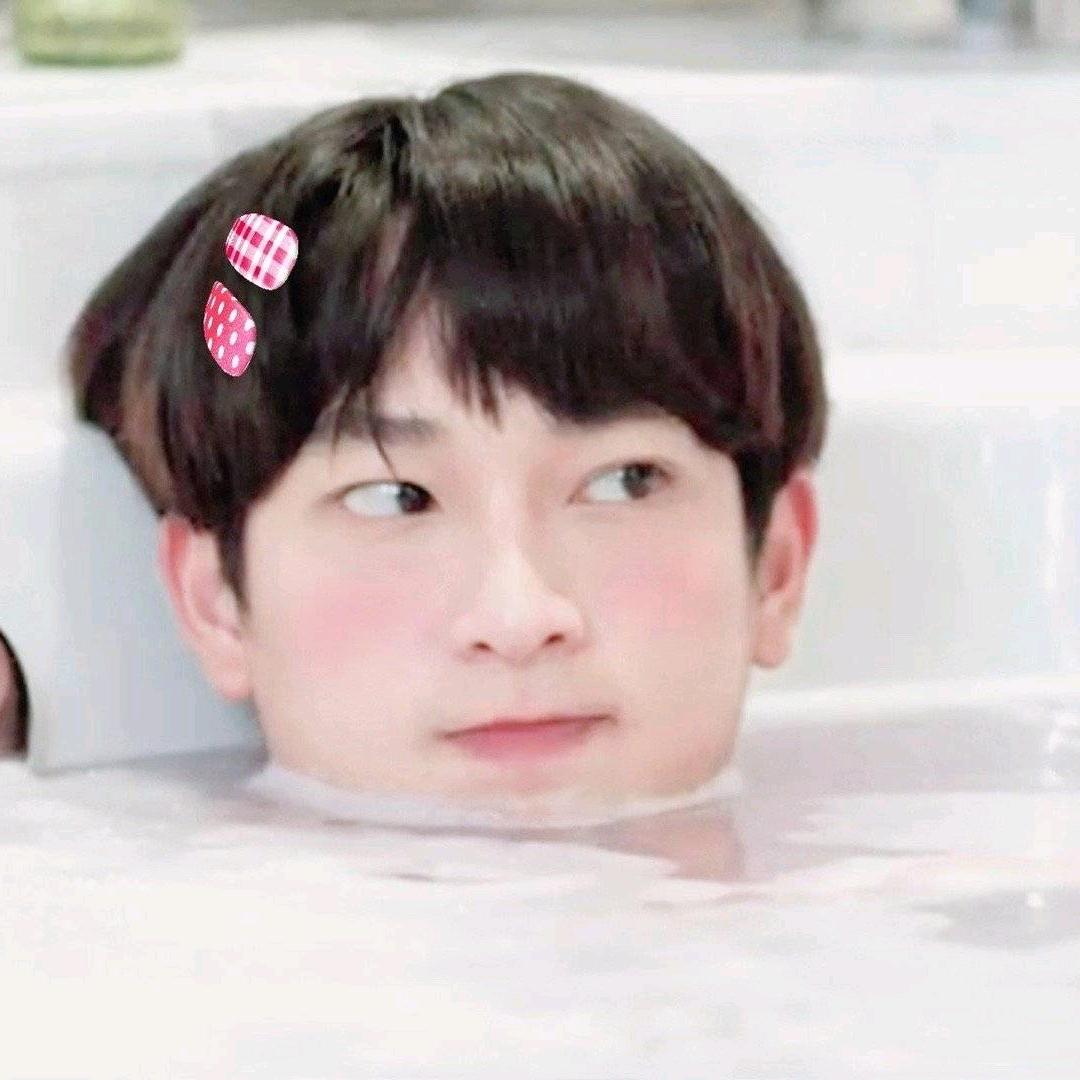 才不是恶毒女配