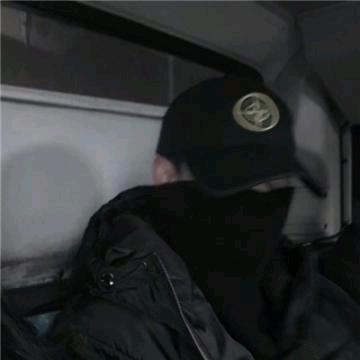 半杯拿铁、