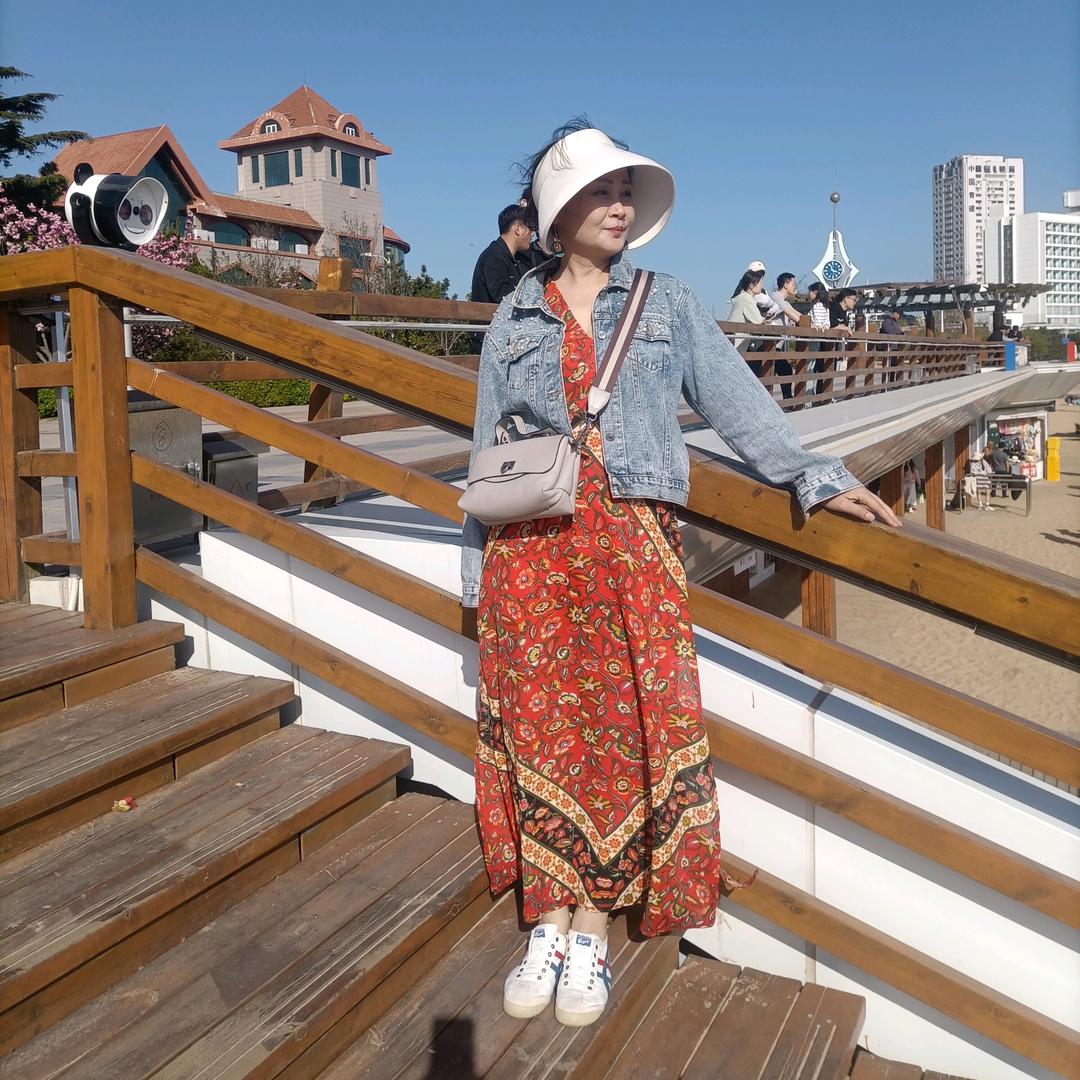 @俊