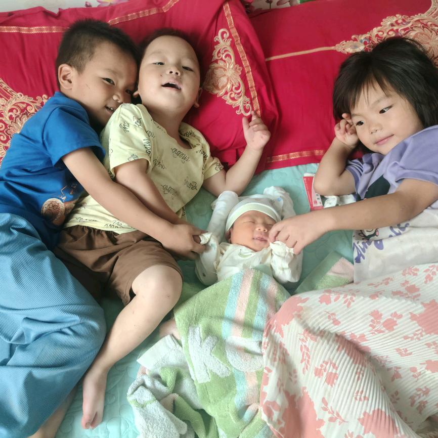 捕捉四只小可爱：“蕊”“康”“睿”“柠”