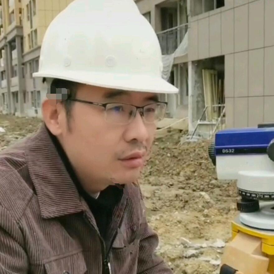 工地徒儿（学测量）