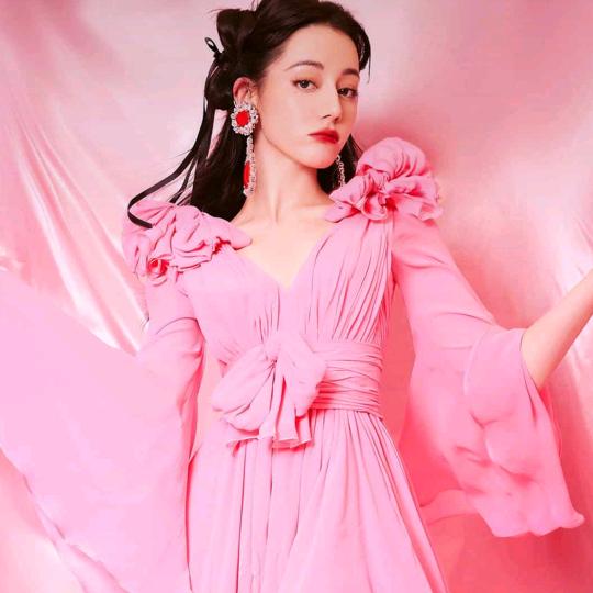 严以待人 宽以律己