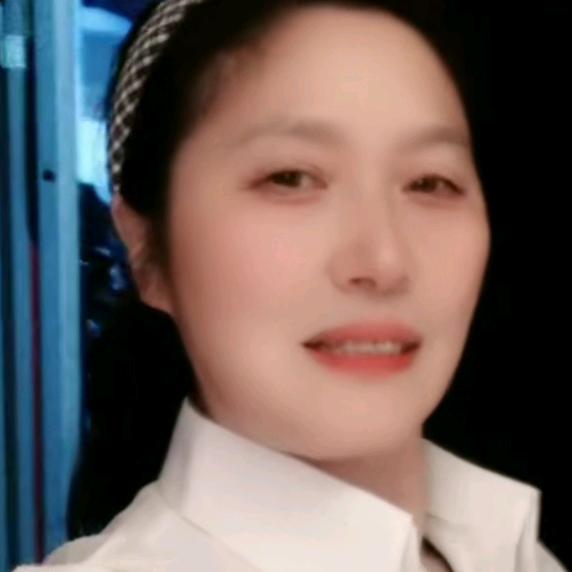随袁