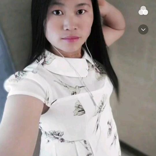 龙艳