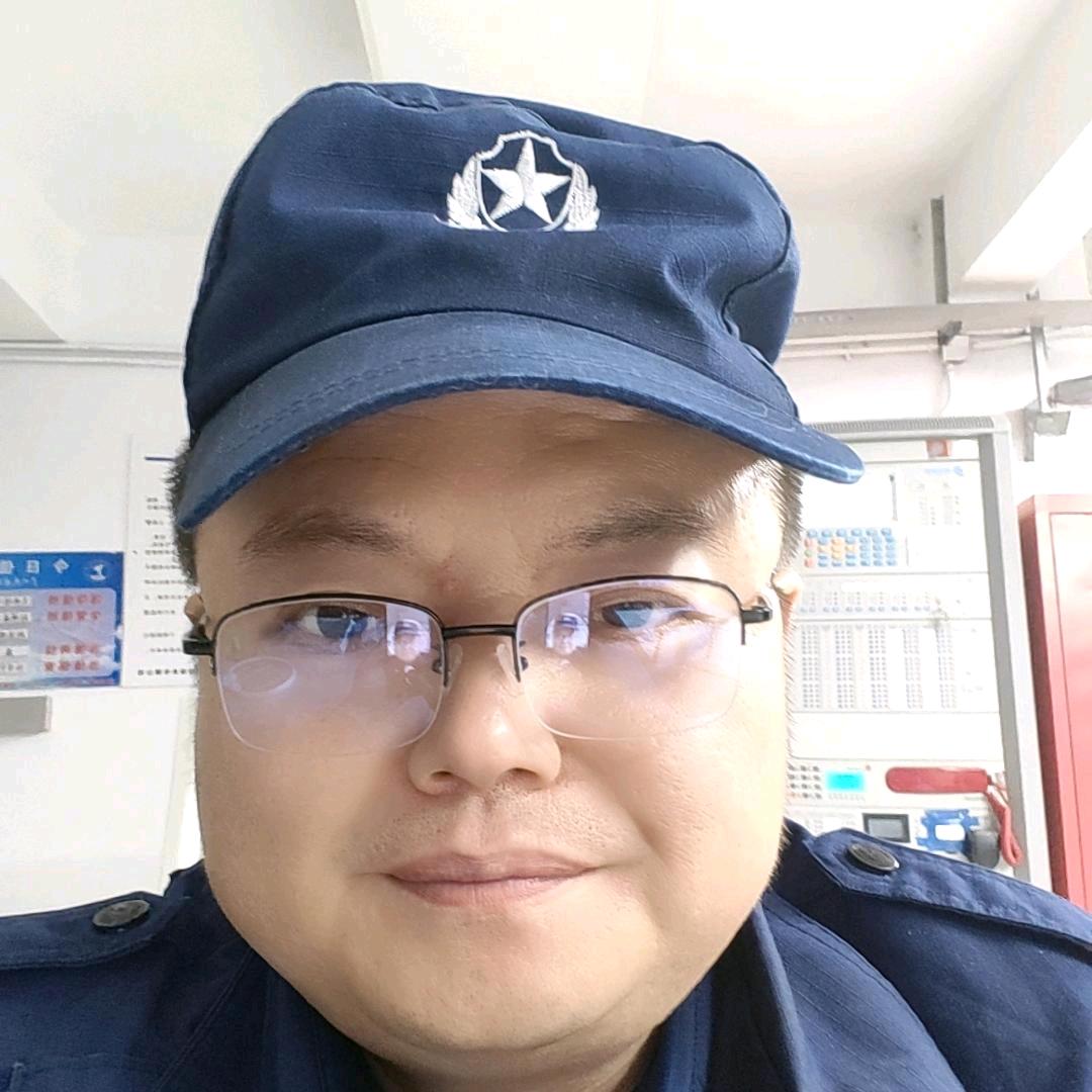 保安陈同学