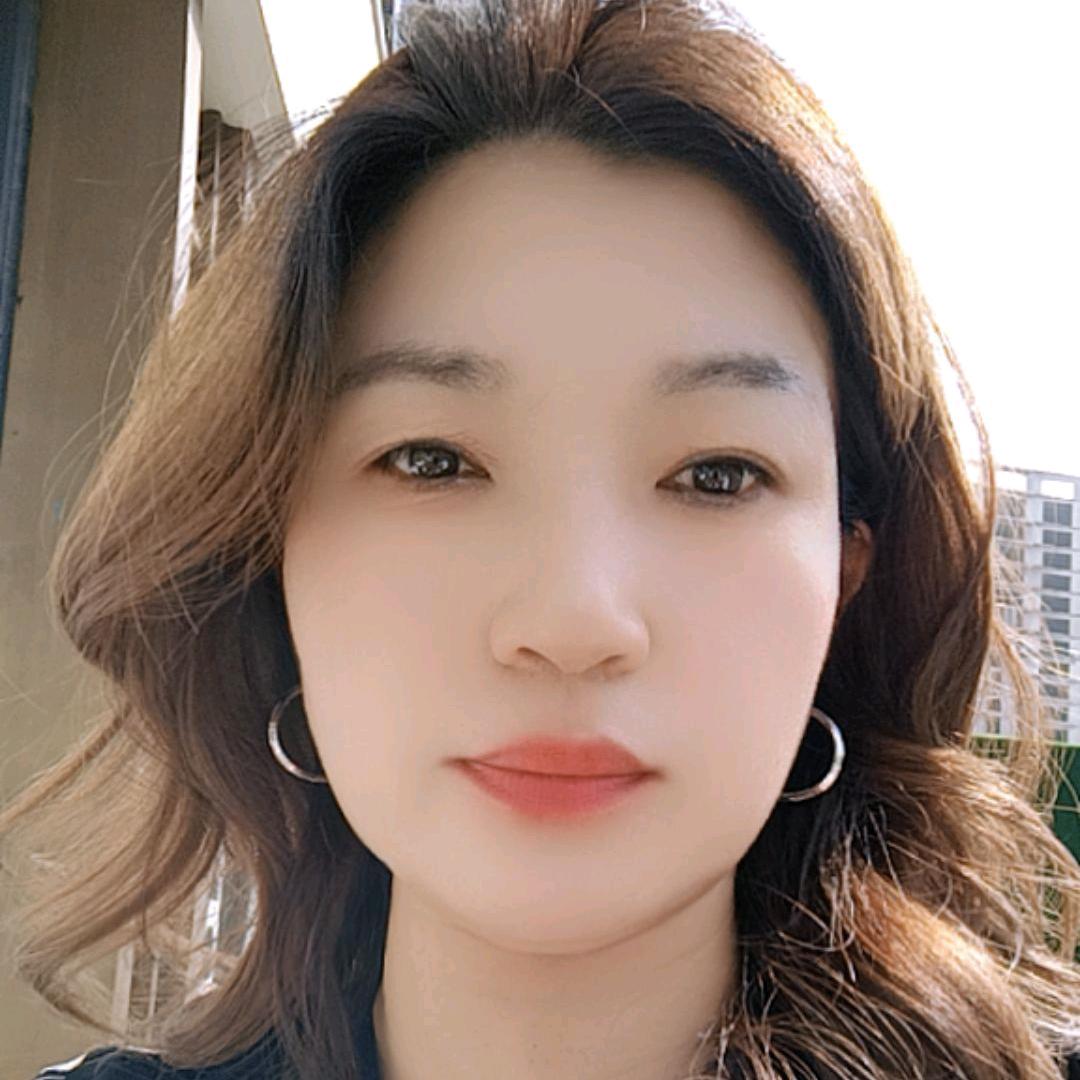 水头镇百惠服饰美衣美鞋（镇政府斜对面）