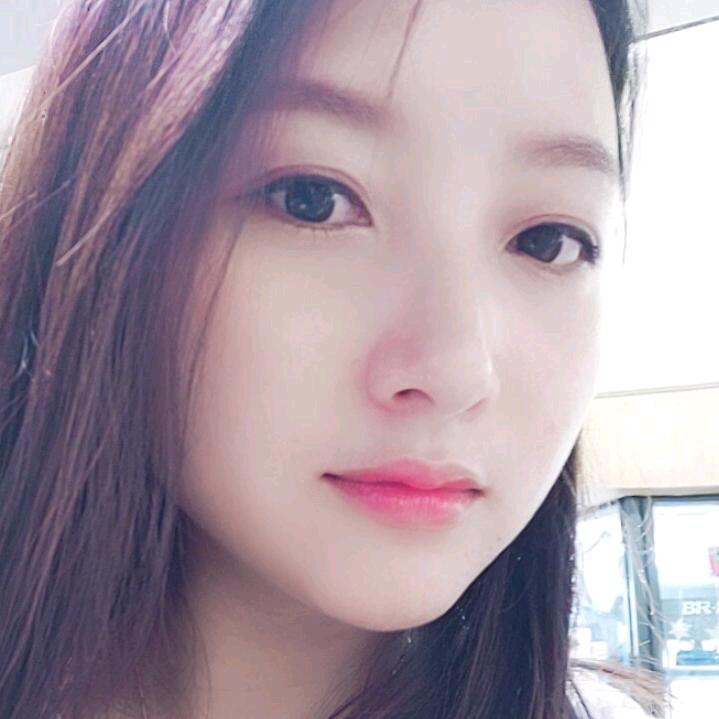 依依