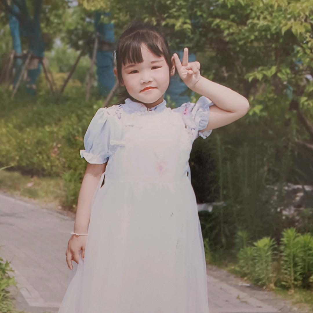 王妍(◦˙▽˙◦)(*˘︶˘*).。.: