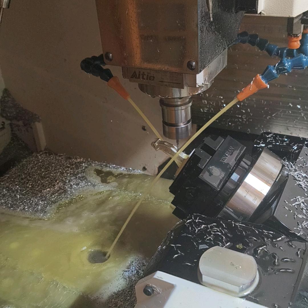 深圳市裕诚精密科技