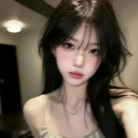 美女的心乱₇₈糟(👀🐷✌️)