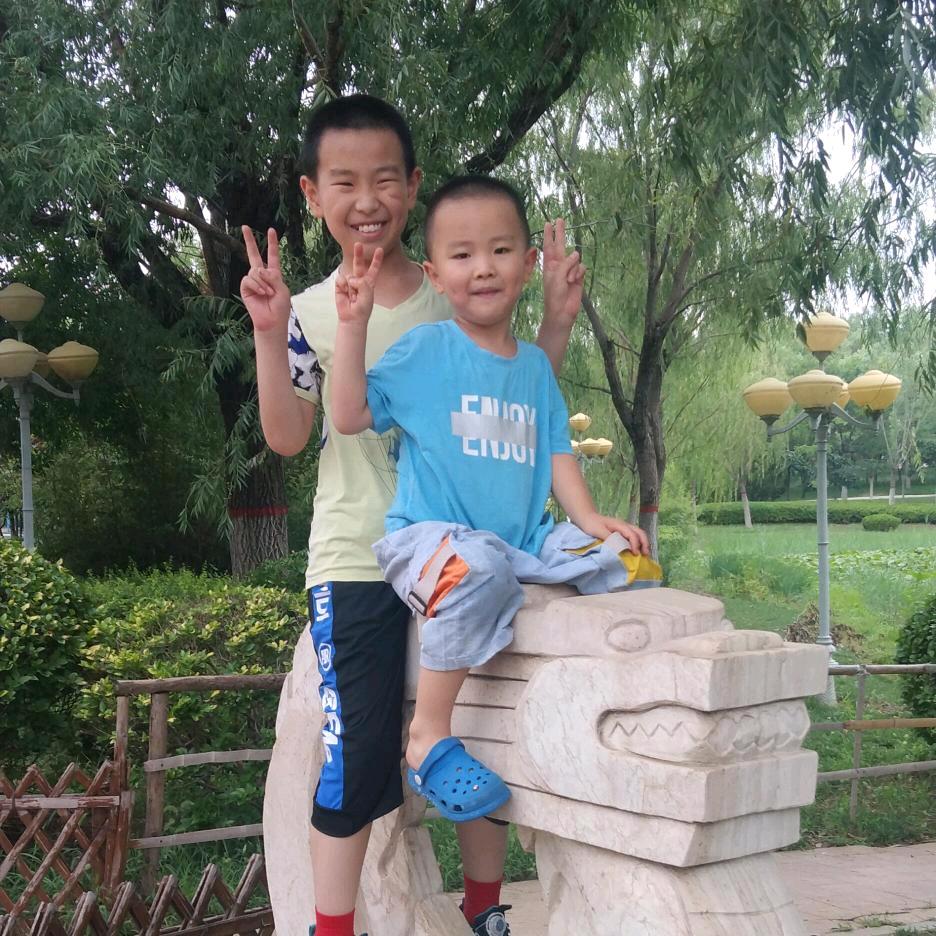 两个宝贝(♡˙︶˙♡)