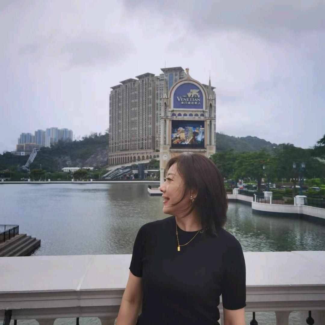 一笛女装体验馆