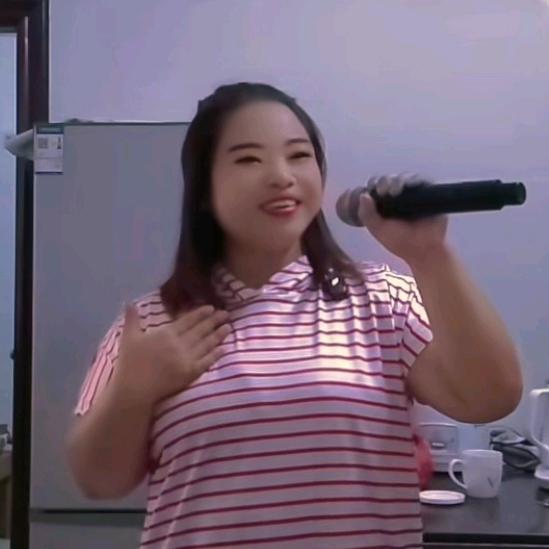 龙🐉妹
