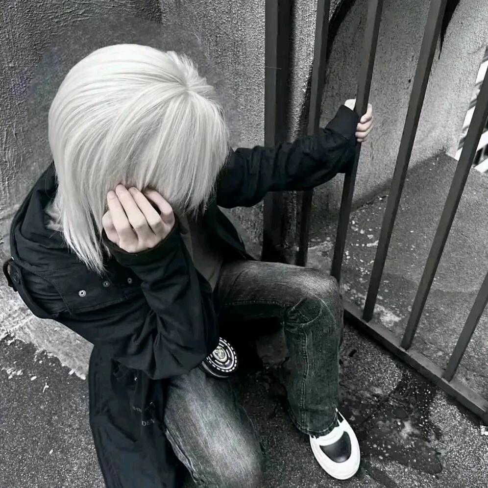 訮