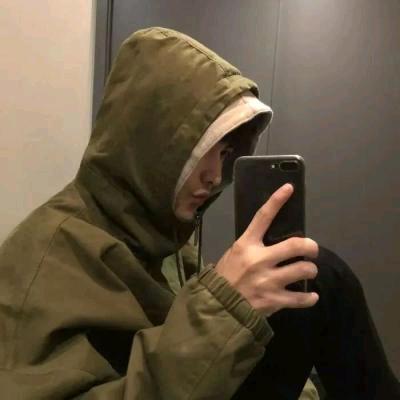 一个人的寂寞，两个人的错