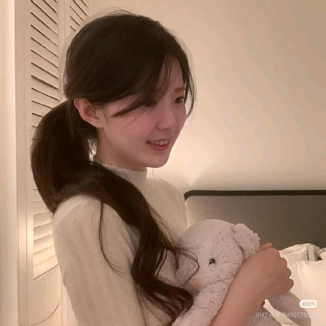 妮妮爱睡觉.
