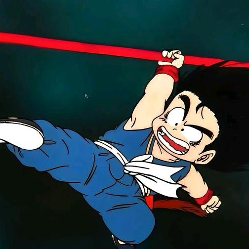 不会敲锣的小何