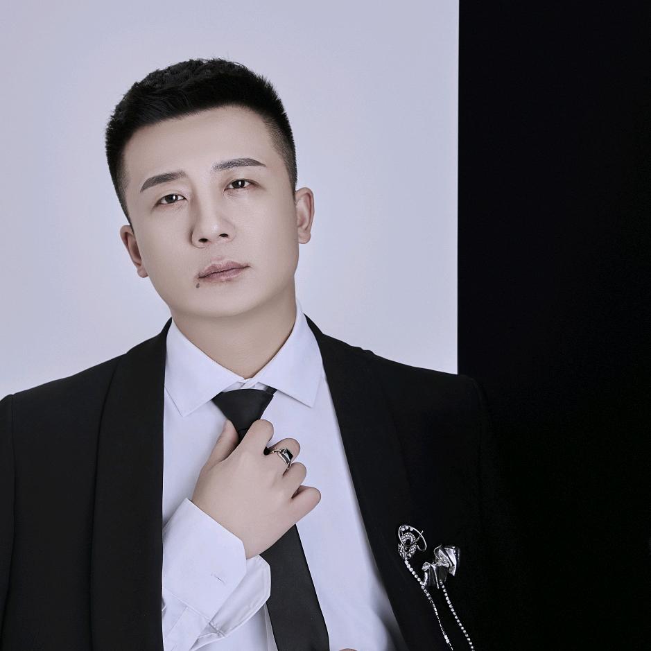 @李超龙 《壮大自己才是真》