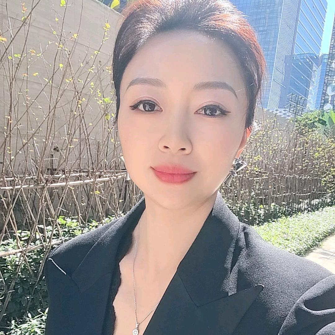 贵州90后美容师