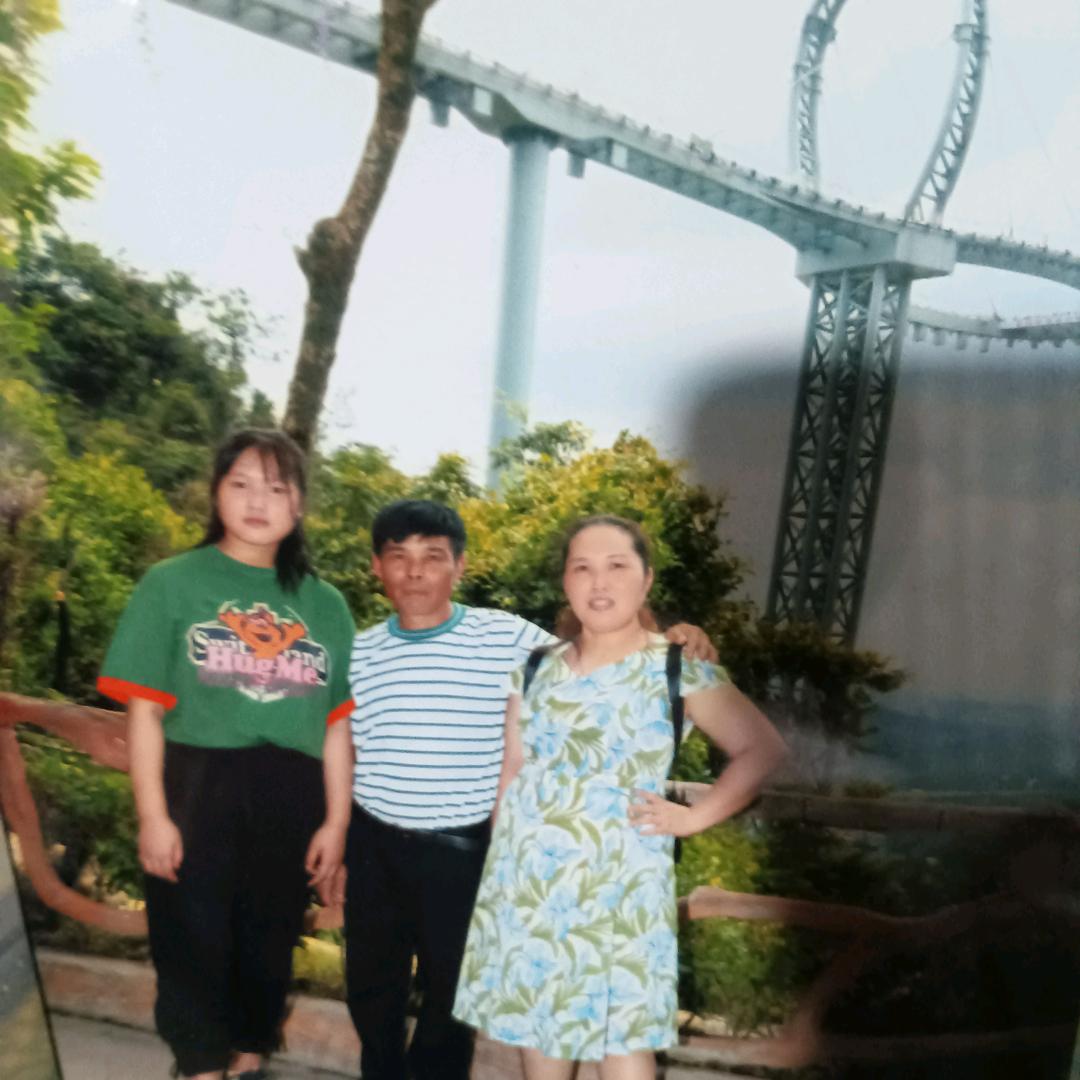 @炳哥天天开心🐒🐒🐒🐒