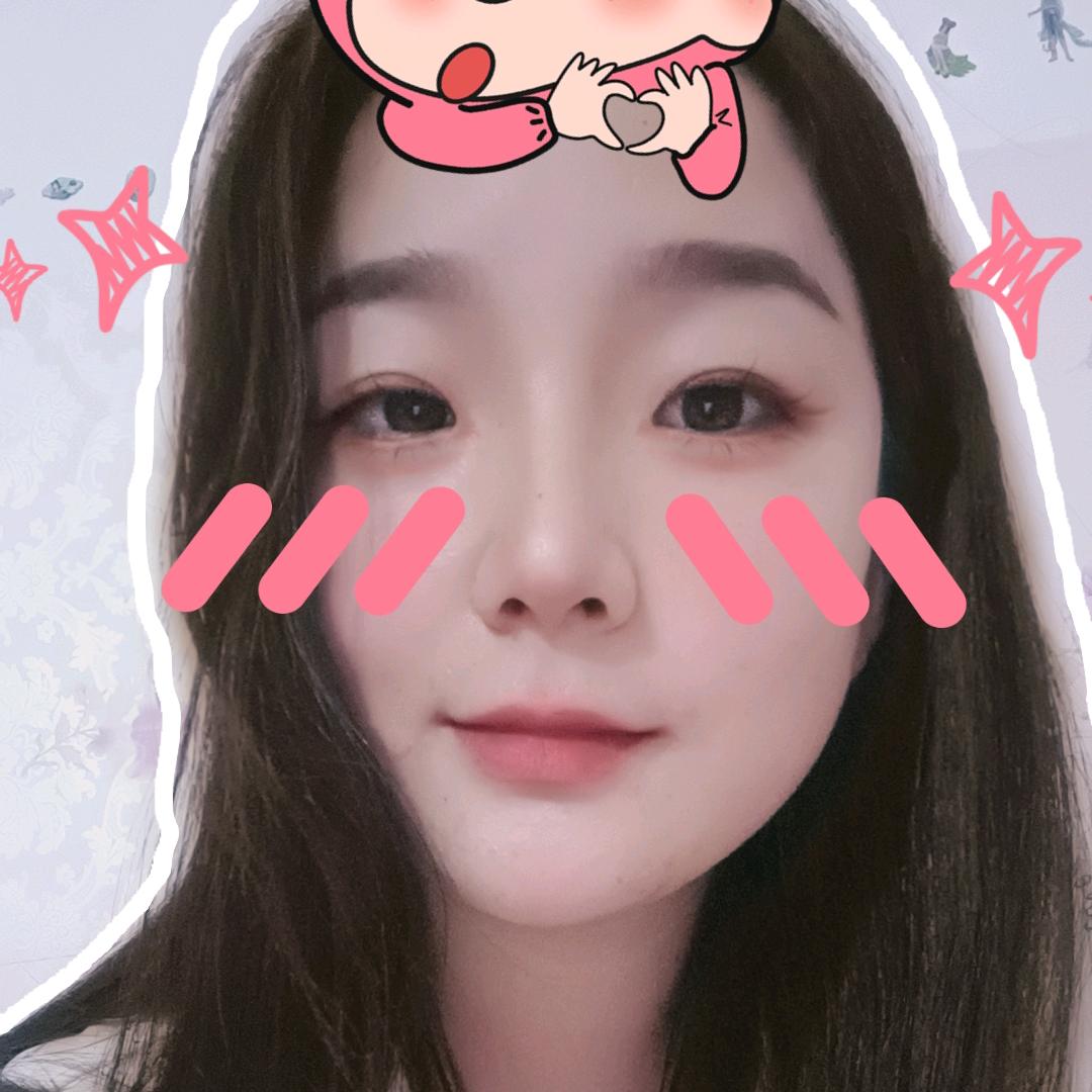 婷婷吖 ✨
