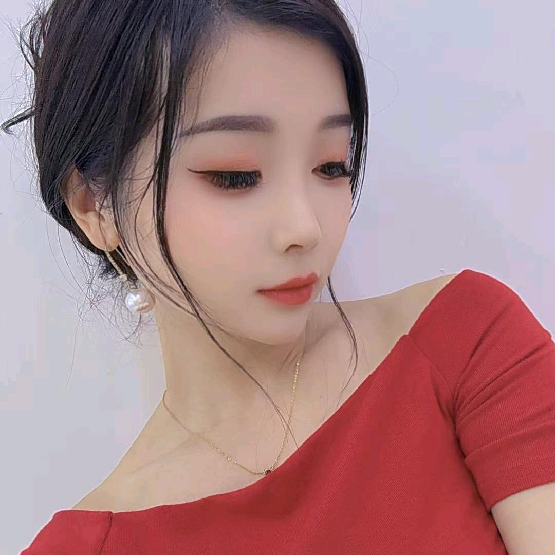 LucKy小小(不晚女装)