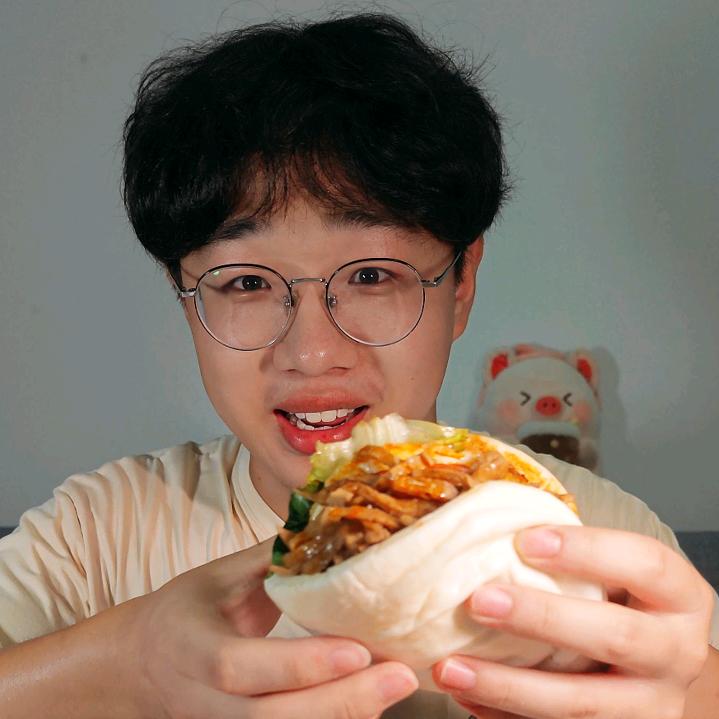 吃不胖的小王同学