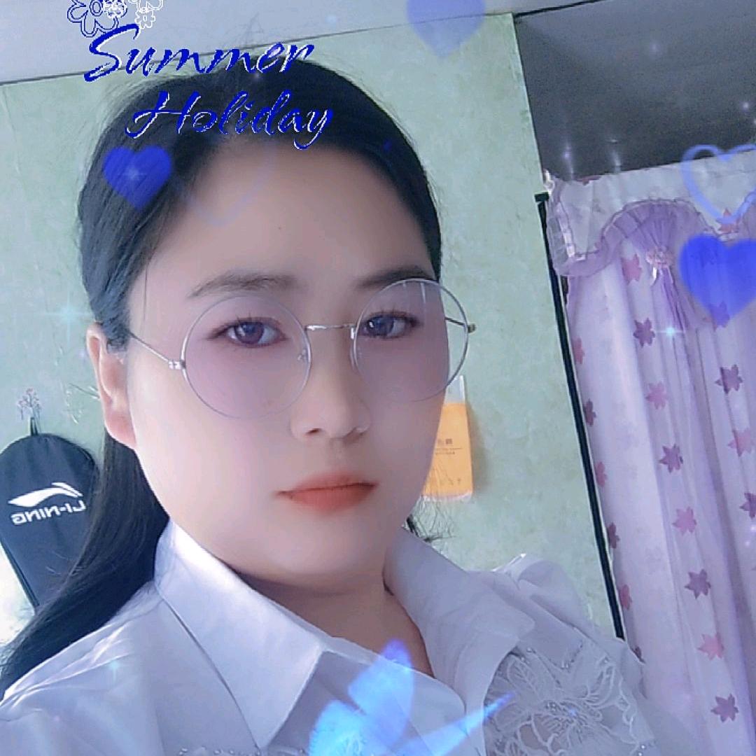 单只蝴蝶黄艳
