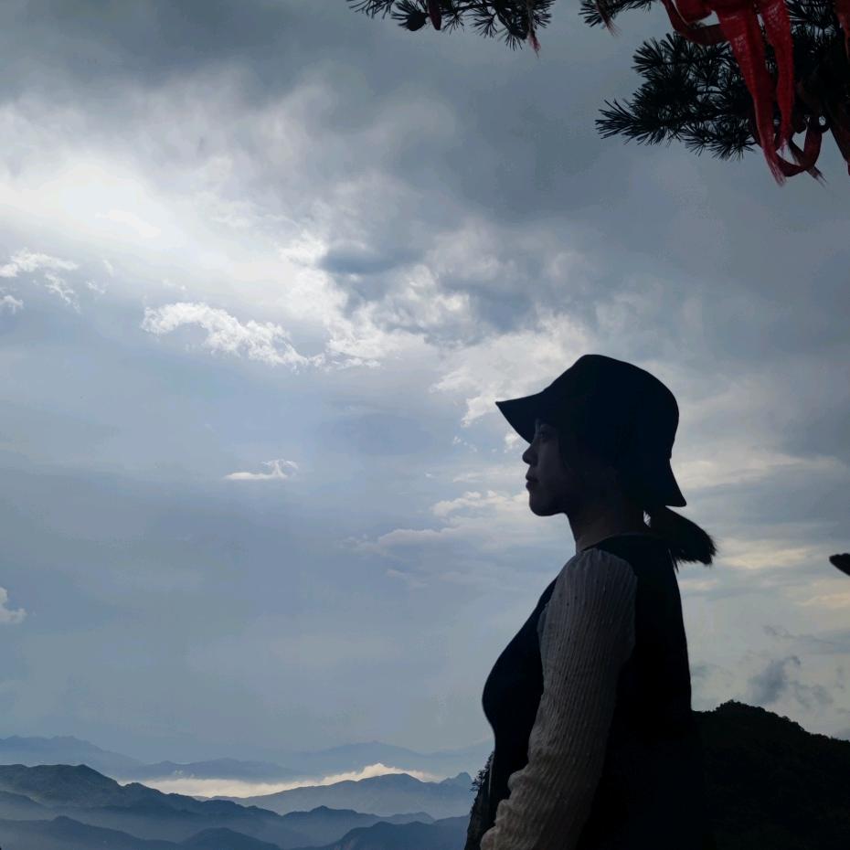 陳陳陳小姐