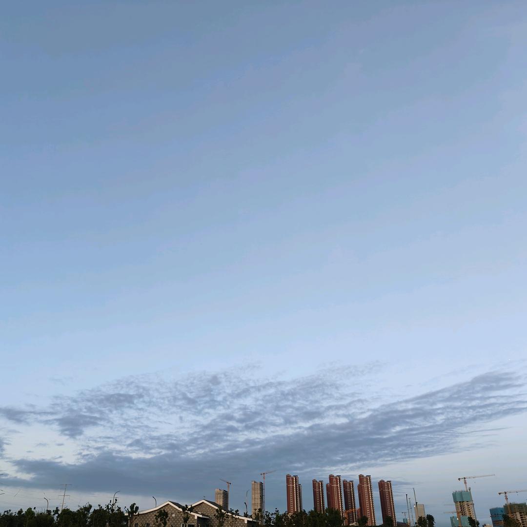 天蓝蓝