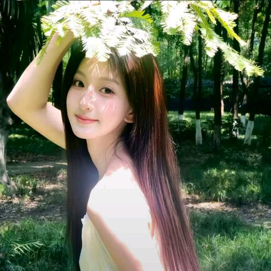 国商院小悦学姐（👗）