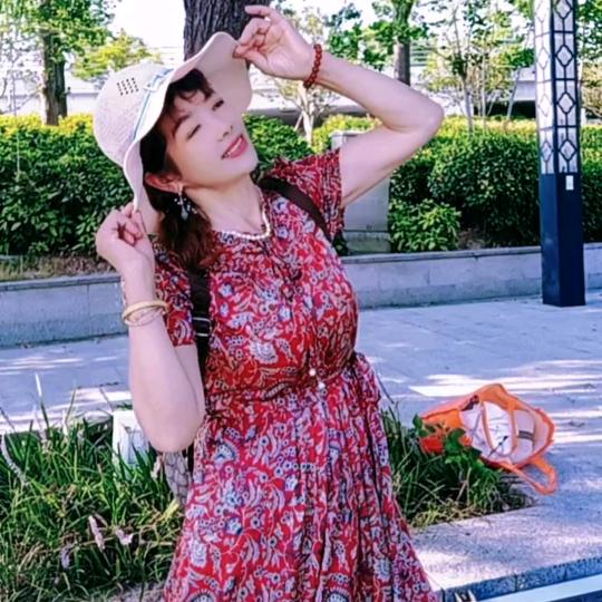 红梅花儿开