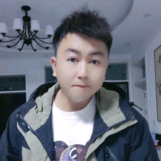 执笔丶落红尘