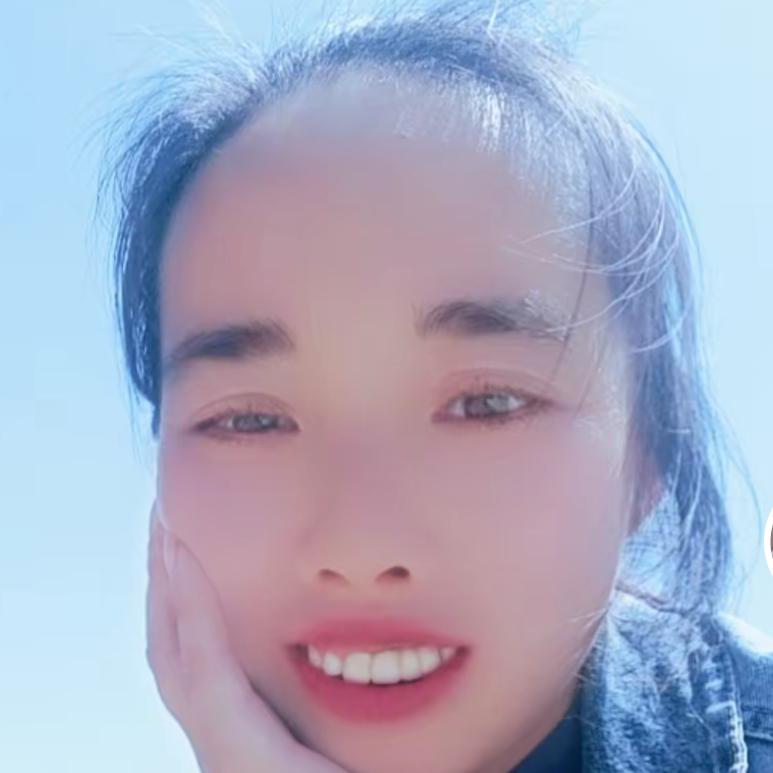 开心快乐的小妹😄😄
