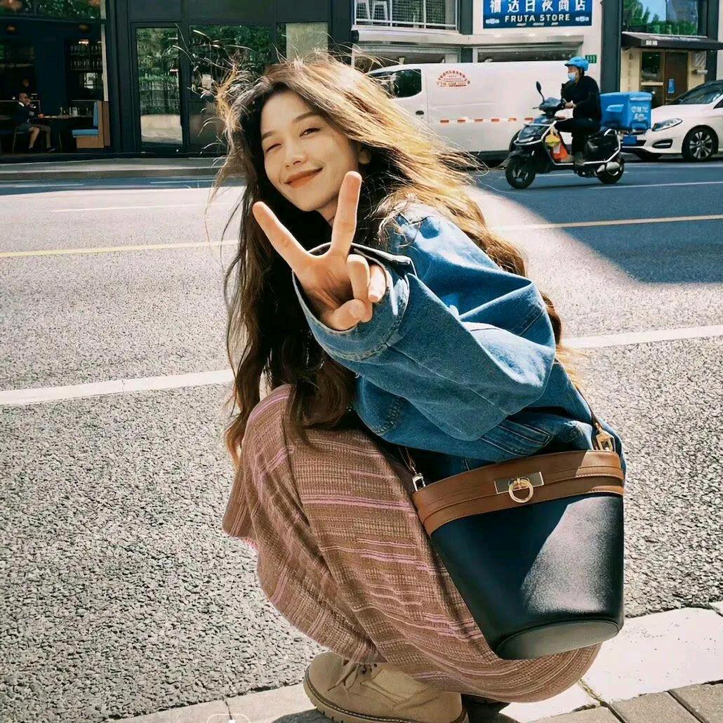 悲伤𝙆𝙞𝙩𝙩𝙮猫