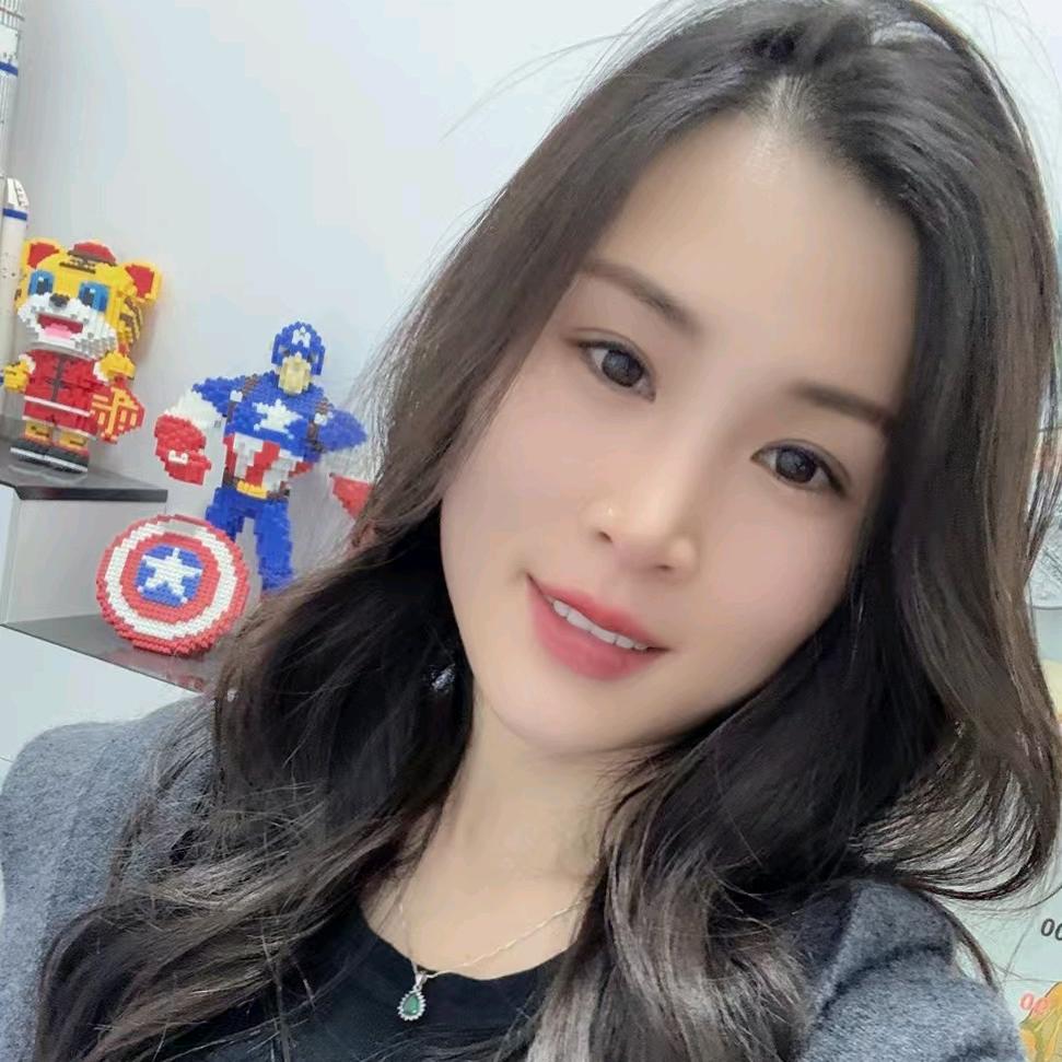 我是女王你奈我何