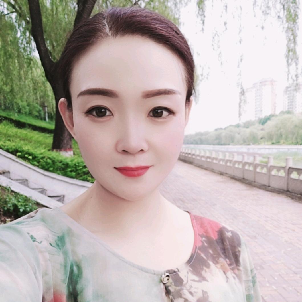 李青霞