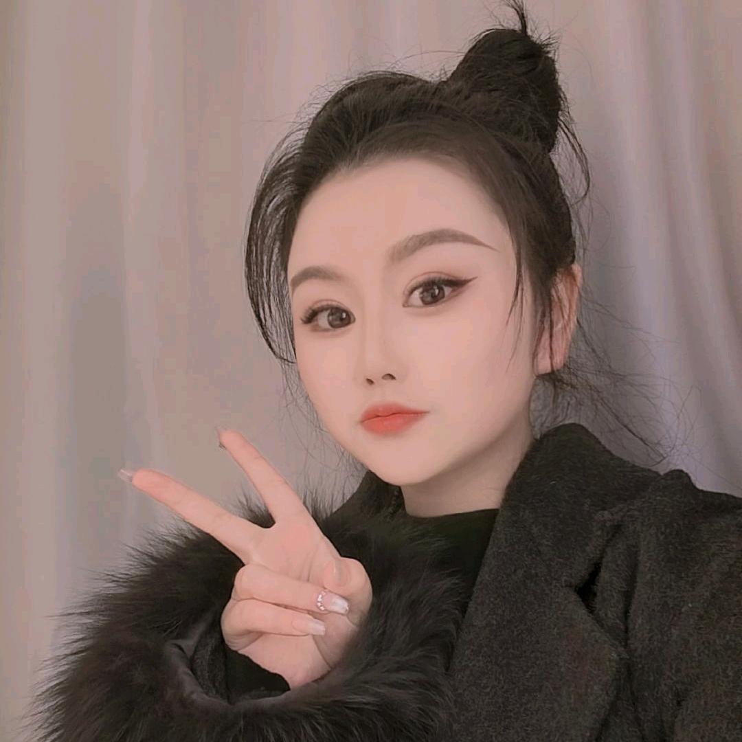 小虎牙💋（朋友圈）