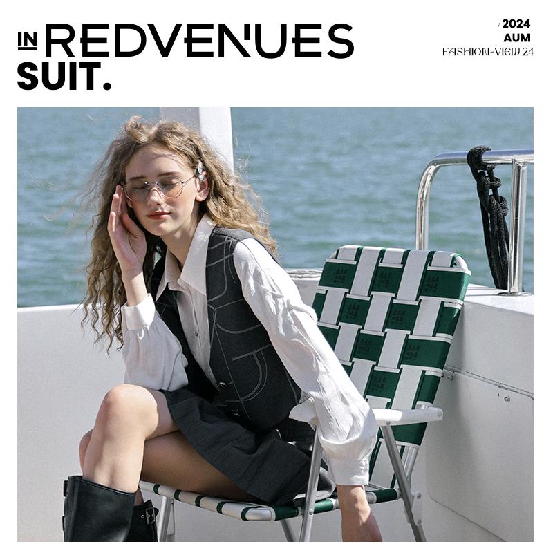 红馆女装(宜兴八佰伴店)